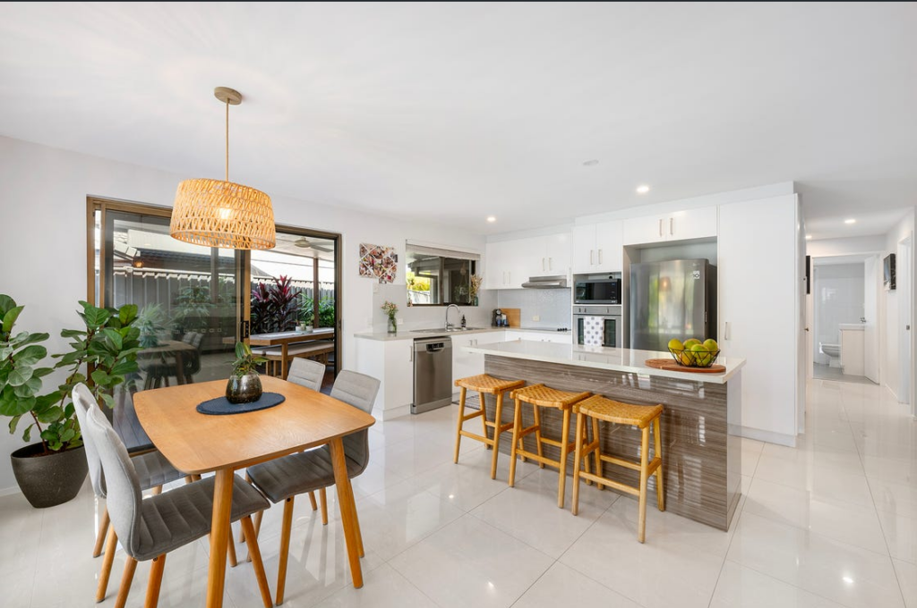 Wagtail Court – Burleigh Waters